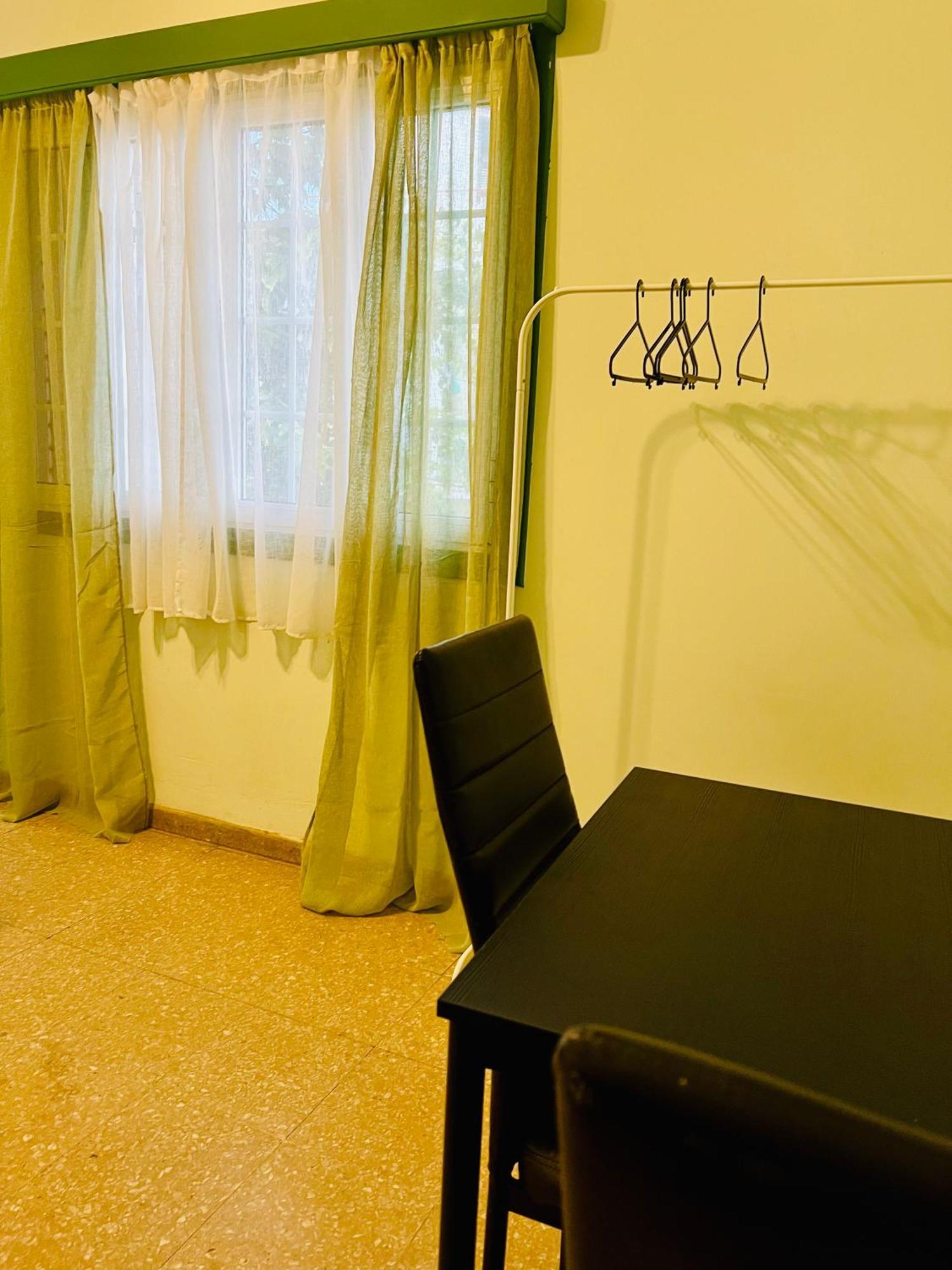Past Or Tail Rooms Larnaca Luaran gambar
