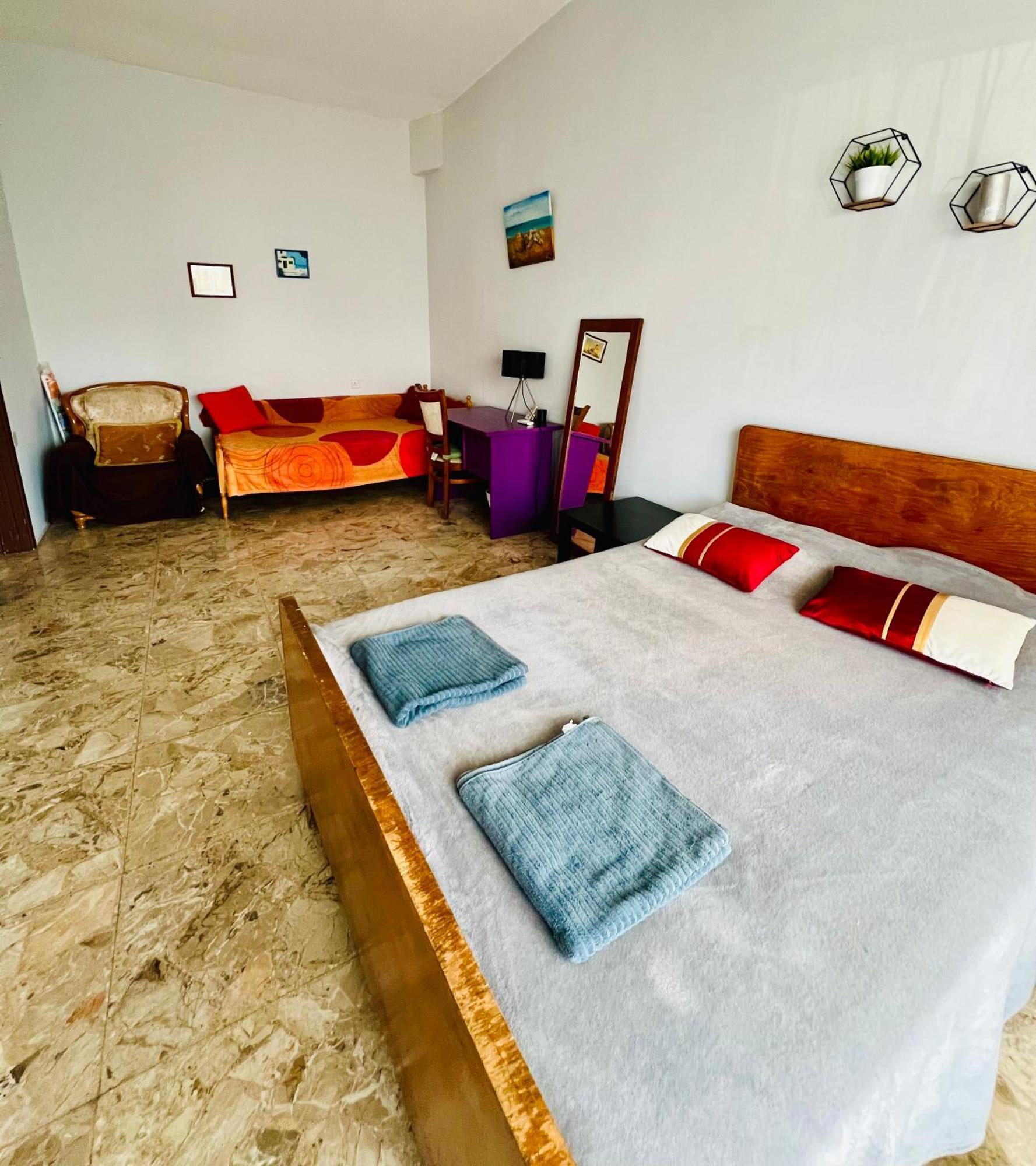 Past Or Tail Rooms Larnaca Luaran gambar